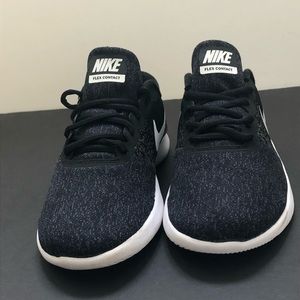 Women’s Nike Flex Contact Running Shoe S:6